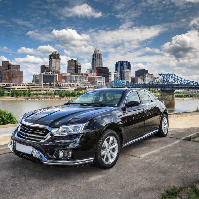 Experience Unparalleled Elegance with Moe’s Airport Taxi Service’s Black Car Service in Cincinnati
