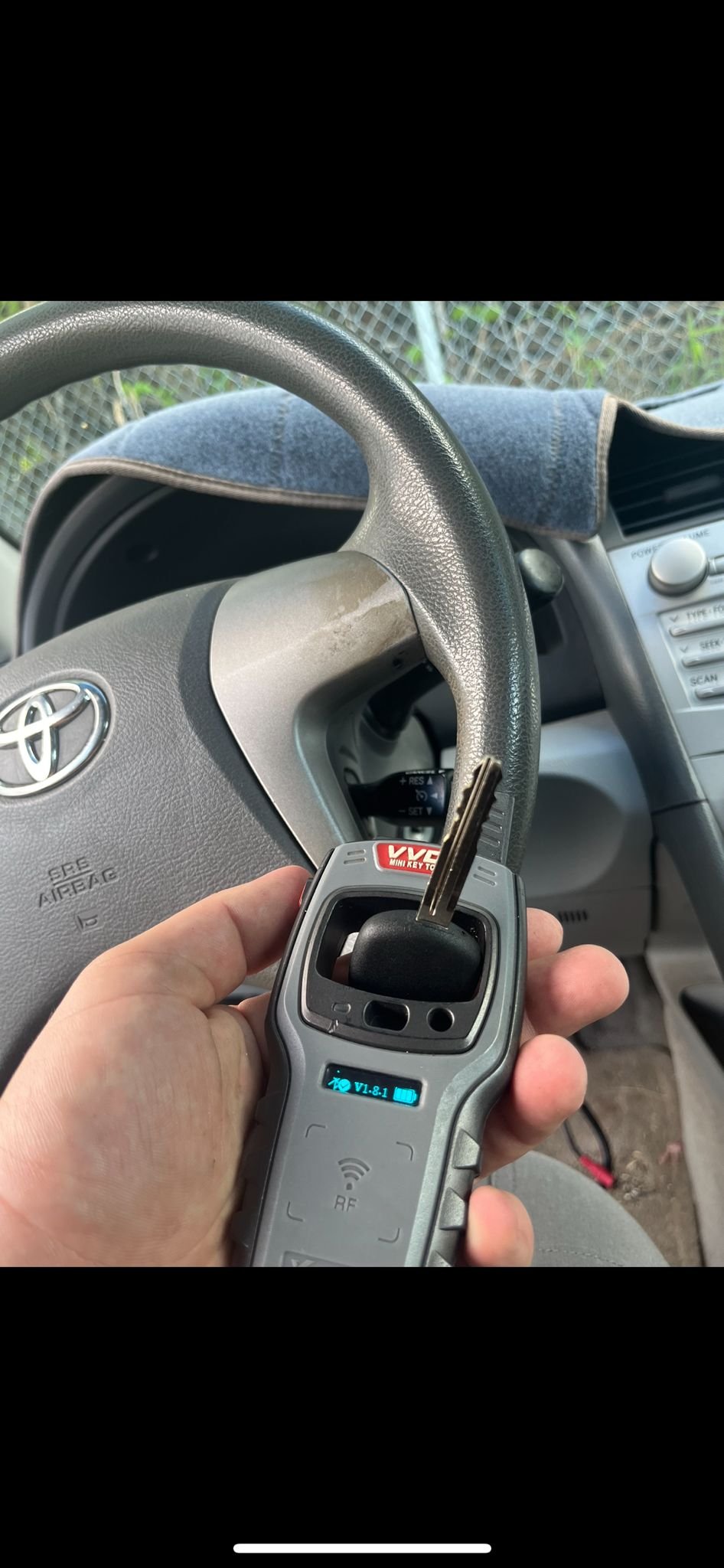 car key replacement image